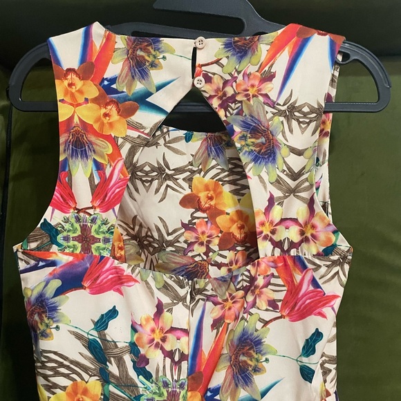 Colorful Dress! - Picture 9 of 10